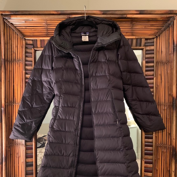 Patagonia Down Parka - Picture 1 of 9